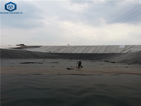沉淀池防渗膜用于湖北养殖场